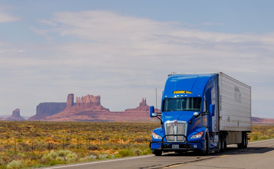 Rodovias brasileiras exigem pneus de alta performance e resistência.